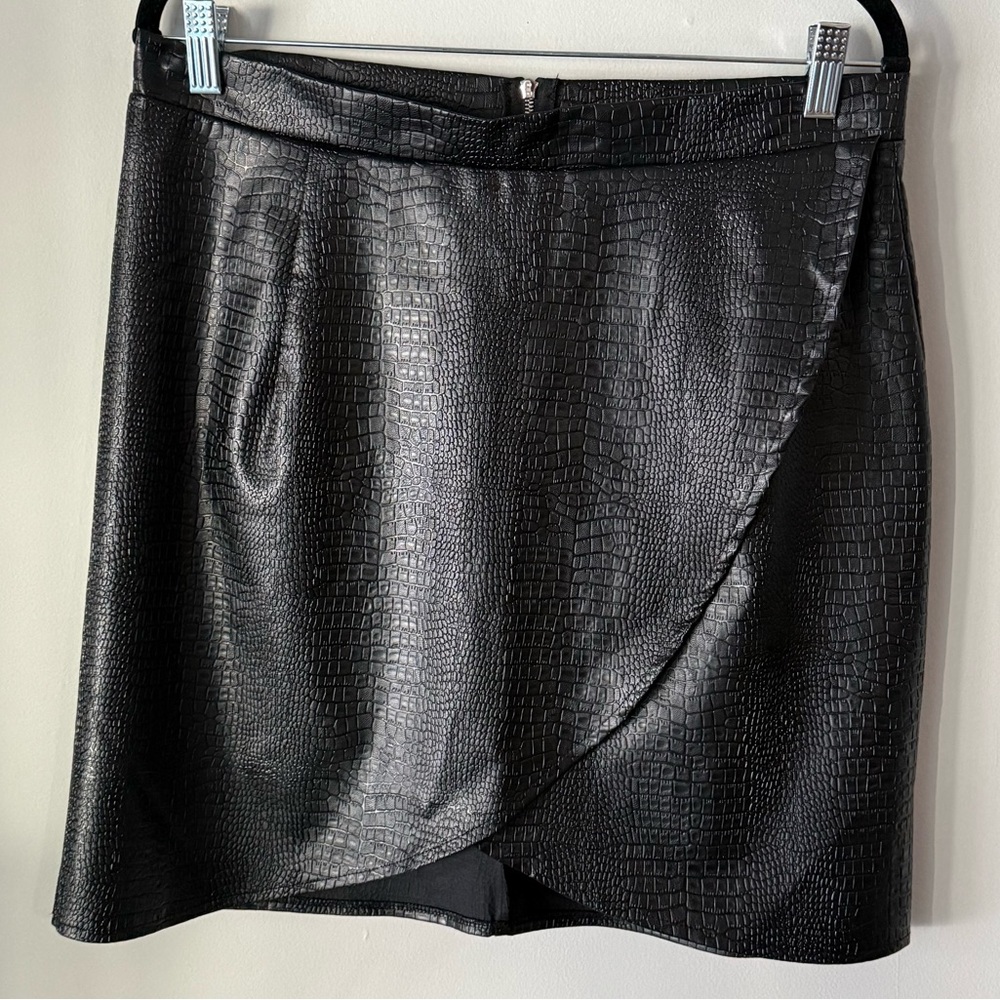 PrettyLittleThing Black Faux Croc Wrap Mini Skirt | Size 10 Tall Festival